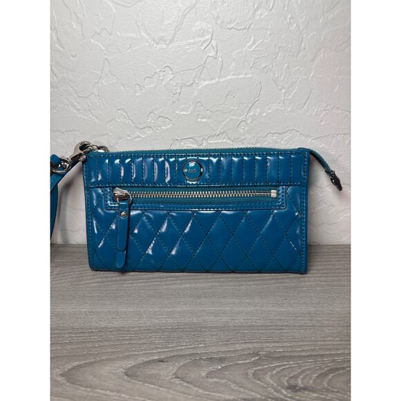 Coach Poppy Liquid Gloss Teal Blue Patent Leather Wallet Wristlet Corner Zip - Picture 1 of 6